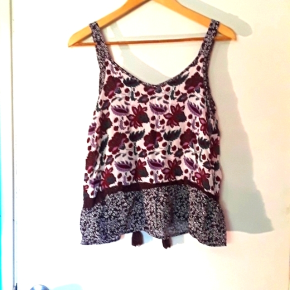 Maurices Cropped Summer Tank Top Floral print with tassels size medium - Picture 2 of 5